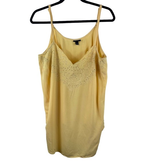 Torrid Soft Yellow Sophie Eyelet Swing Cami Tank Top Plus‎ Size 0 Large - Picture 1 of 13